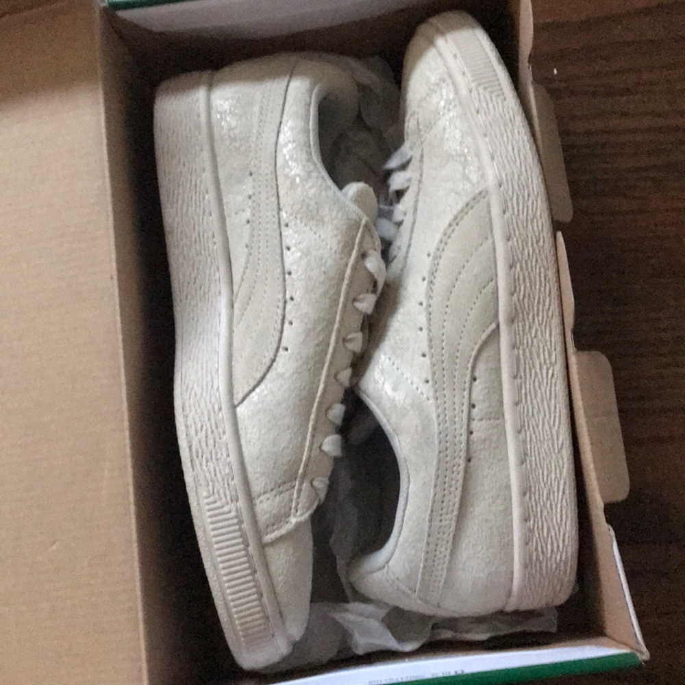 Puma sneakers